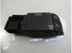 Recambio de mando multifuncion para dacia sandero stepway referencia OEM IAM 255522448R  