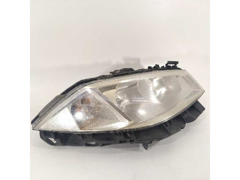 Recambio de faro derecho para renault megane ii berlina 5p confort dynamique referencia OEM IAM 8200476431 89307003 