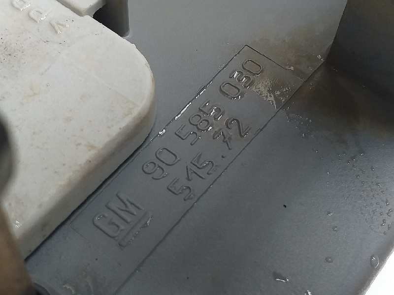 Recambio de faro antiniebla derecho para opel vectra b berlina básico (1999) referencia OEM IAM 90585030  