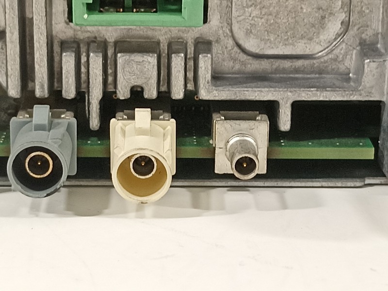 Recambio de sistema navegacion gps para peugeot 308 sw active referencia OEM IAM 9810475880  