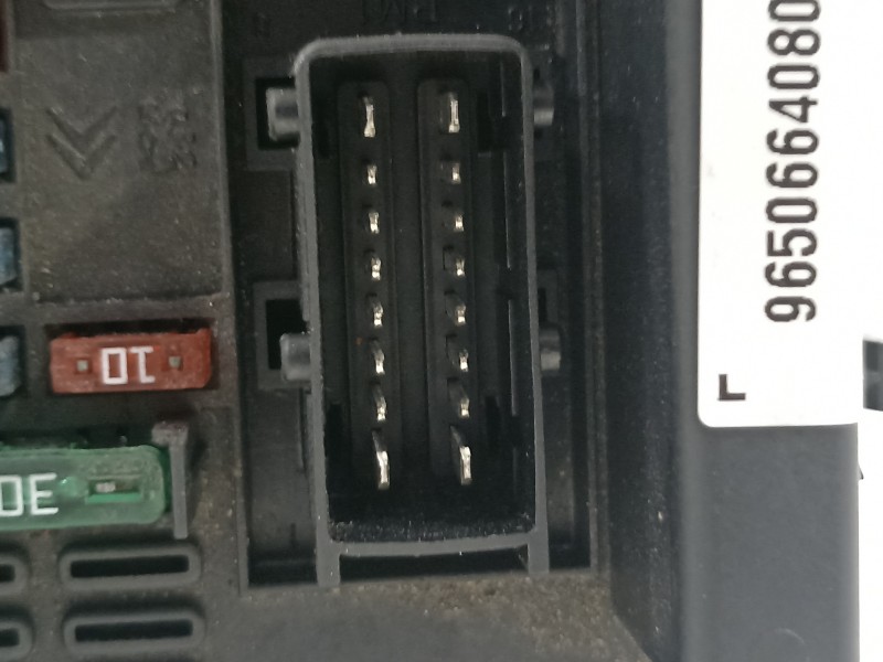 Recambio de caja reles / fusibles para peugeot 206 cc cc referencia OEM IAM 9650664080  
