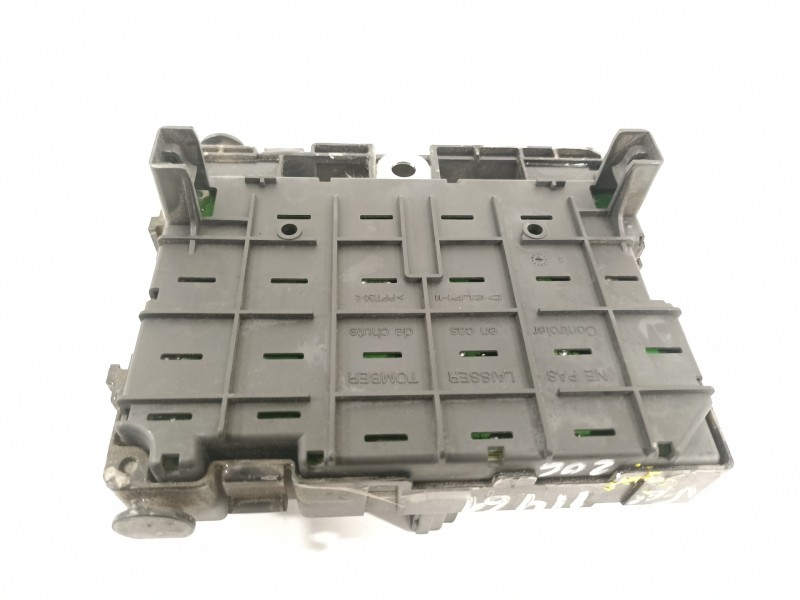 Recambio de caja reles / fusibles para peugeot 206 cc cc referencia OEM IAM 9650664080  