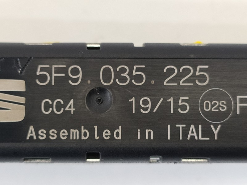 Recambio de modulo electronico para seat leon st (5f8) fr referencia OEM IAM 5F9035225  