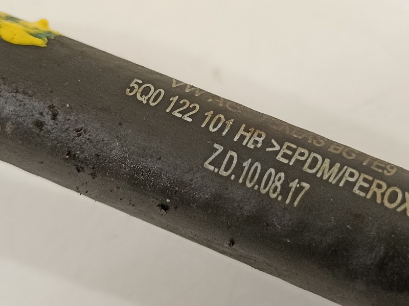 Recambio de tubo para seat leon (5f1) cupra 290 referencia OEM IAM 5Q0122101HB  