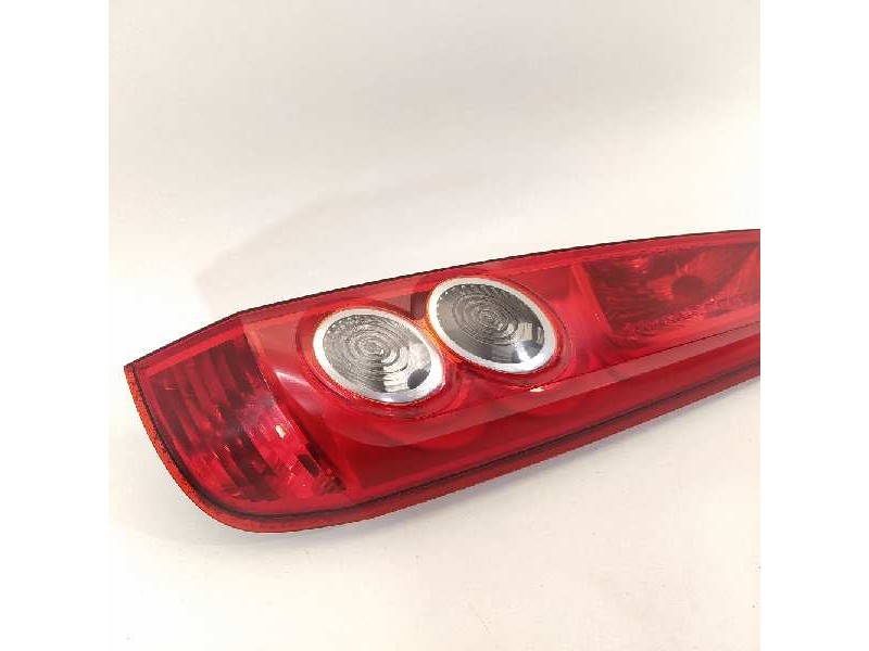 Recambio de piloto trasero derecho para ford fiesta (cbk) trend referencia OEM IAM 6S6113404B  