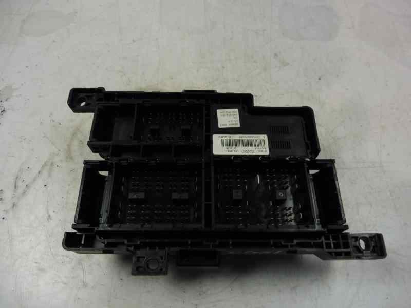 Recambio de caja reles / fusibles para kia carens (un) active referencia OEM IAM 919501D220 D22U06970312 