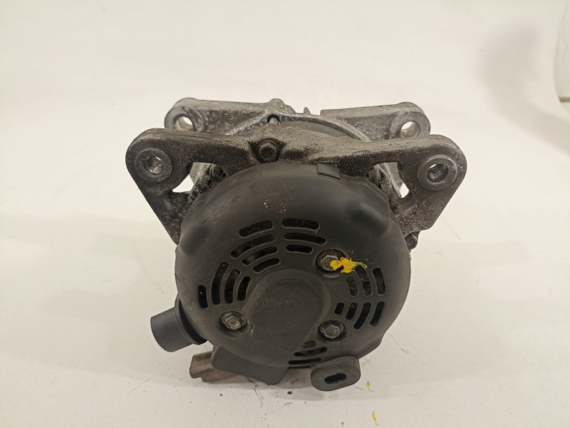 Recambio de alternador para peugeot 308 sw allure referencia OEM IAM 9820893880  