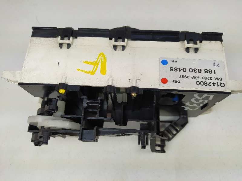 Recambio de mando climatizador para mercedes-benz clase a (w168) 140 (168.031) referencia OEM IAM 1688300485  
