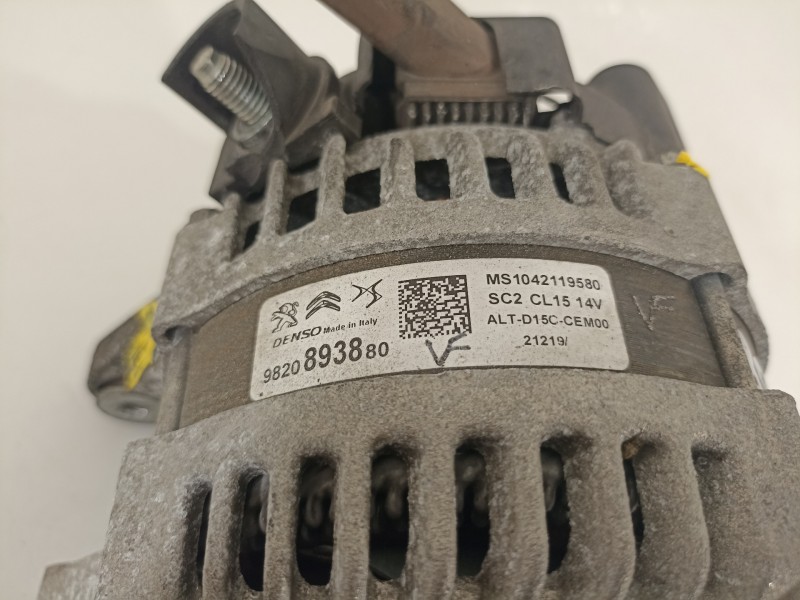 Recambio de alternador para peugeot 308 sw allure referencia OEM IAM 9820893880  