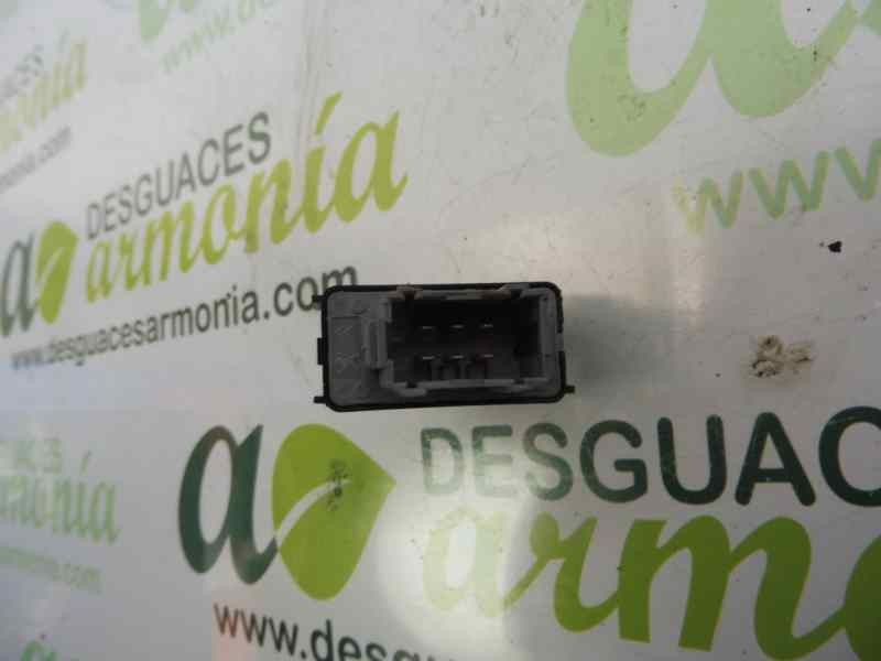 Recambio de mando elevalunas delantero derecho para citroën c4 cactus shine referencia OEM IAM 98016307ZD  