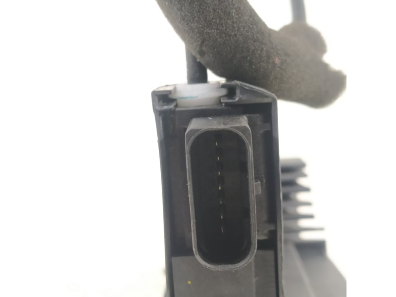 Recambio de cerradura puerta delantera izquierda para peugeot 308 sw allure referencia OEM IAM 9810309480  