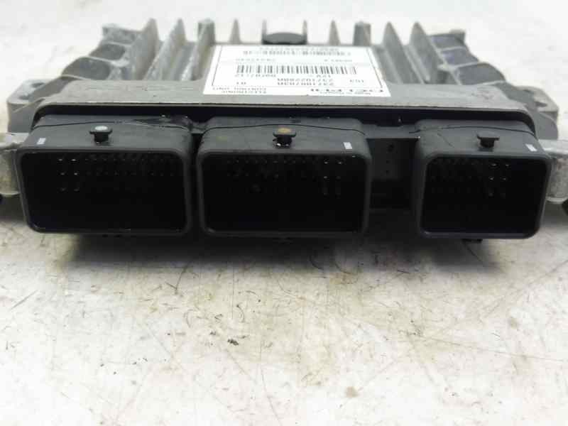 Recambio de centralita motor uce para dacia sandero stepway music referencia OEM IAM 237100703R 237102280R 28337245