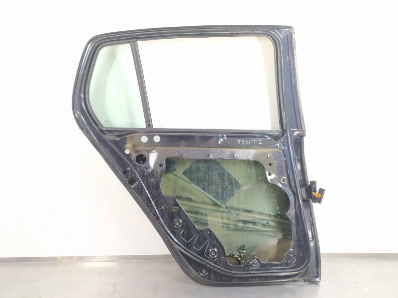 Recambio de puerta trasera izquierda para volkswagen golf vi (5k1) sport referencia OEM IAM 5K6833055K  
