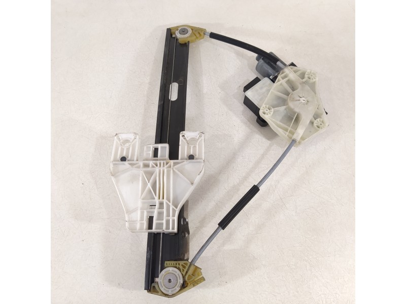 Recambio de elevalunas trasero derecho para seat leon st (5f8) fr referencia OEM IAM 5F9839462C 5Q0959812A 0130822724