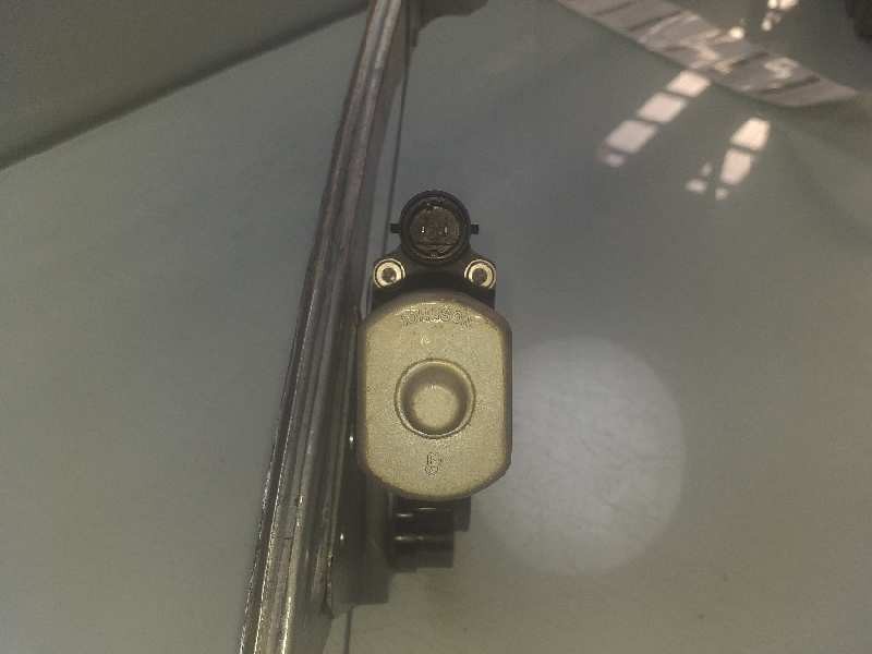 Recambio de elevalunas delantero derecho para dacia sandero stepway music referencia OEM IAM 8200733828  