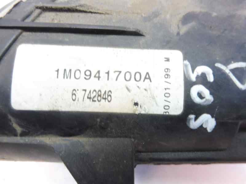 Recambio de faro antiniebla derecho para seat toledo (1m2) stella referencia OEM IAM 1M0941700A  