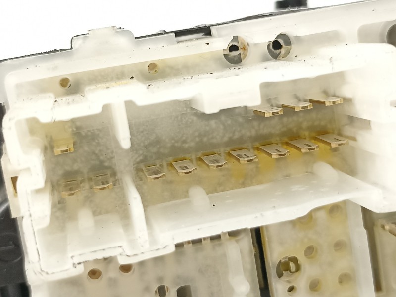 Recambio de mando limpia para smart forfour basis (66kw) (453.044) referencia OEM IAM E1084596  