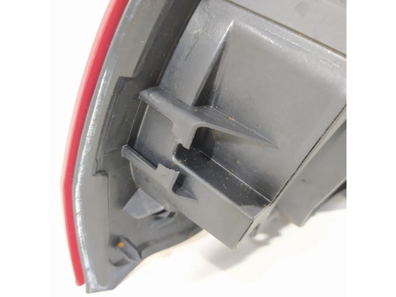 Recambio de tapa exterior combustible para citroën c4 cactus shine referencia OEM IAM 9801501380  