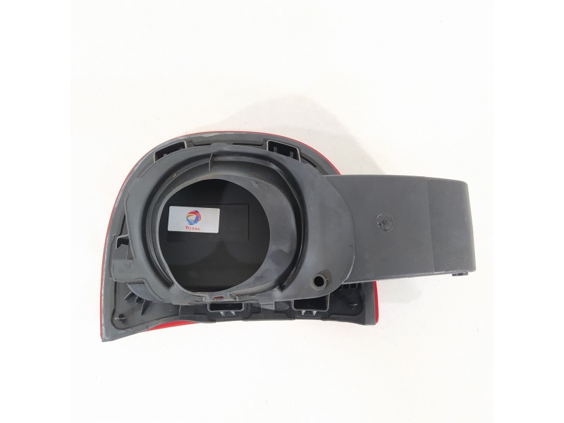 Recambio de tapa exterior combustible para citroën c4 cactus shine referencia OEM IAM 9801501380  