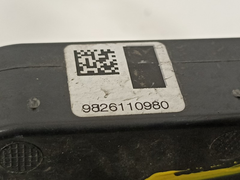 Recambio de cerradura puerta trasera derecha para peugeot 308 sw allure referencia OEM IAM 9826110980  