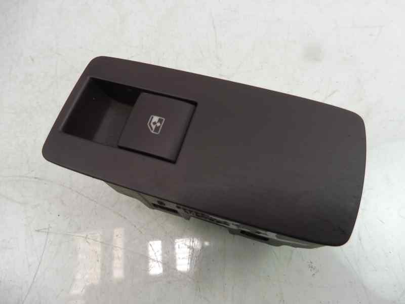 Recambio de mando elevalunas trasero izquierdo para opel insignia berlina cosmo referencia OEM IAM 13301889  
