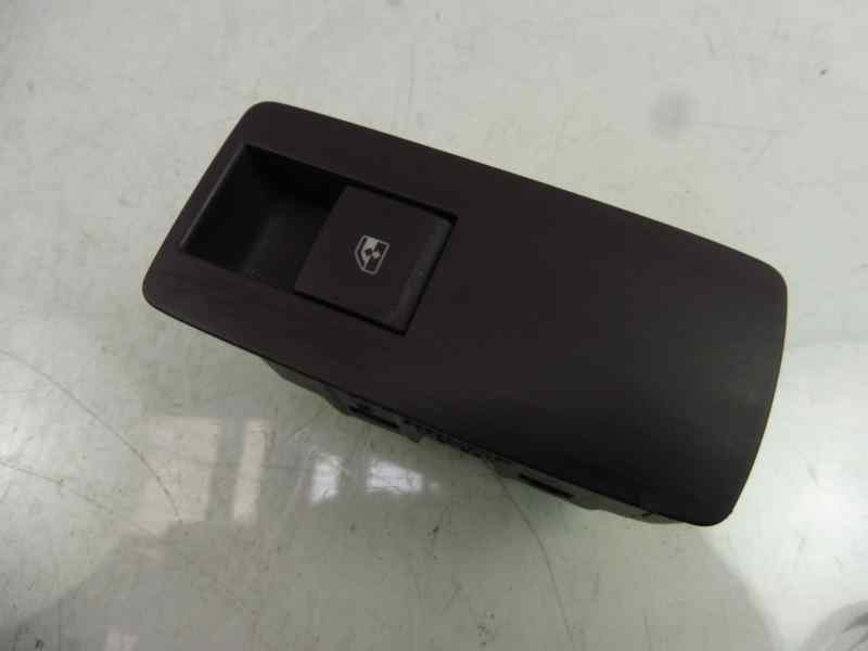 Recambio de mando elevalunas trasero derecho para opel insignia berlina cosmo referencia OEM IAM 13301889  