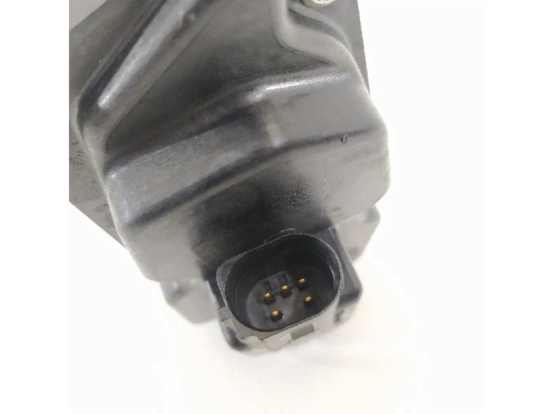 Recambio de valvula egr para volkswagen golf vi (5k1) sport referencia OEM IAM 03L131501E  