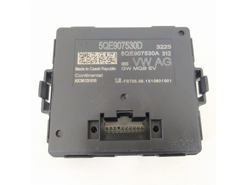 Recambio de modulo electronico para volkswagen golf vii lim. gte referencia OEM IAM 5QE907530D 5QE907530A A2C96129101B