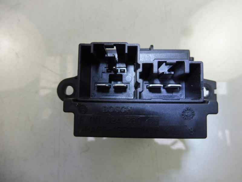 Recambio de resistencia calefaccion para opel insignia berlina cosmo referencia OEM IAM 13503201 F011500056 
