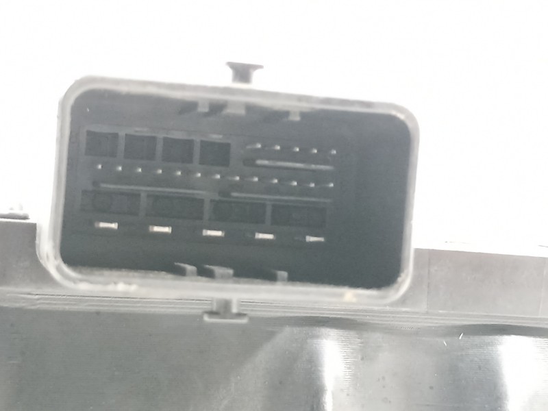 Recambio de freno de mano electrico para citroën c4 picasso avatar referencia OEM IAM 9673081780  