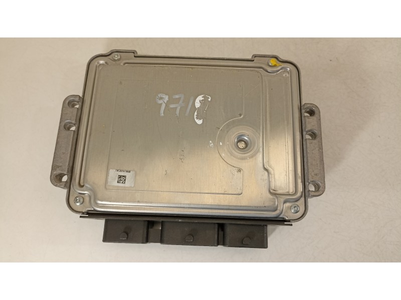 Recambio de centralita motor uce para ford focus lim. (cb4) business referencia OEM IAM 8M5112A650LE  