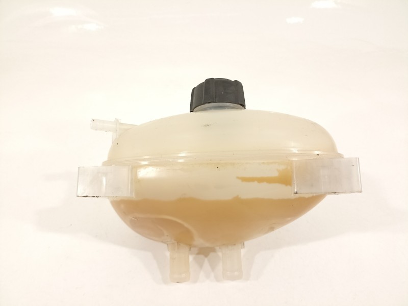 Recambio de deposito expansion para smart forfour basis (66kw) (453.044) referencia OEM IAM A4535000149 217106397R 