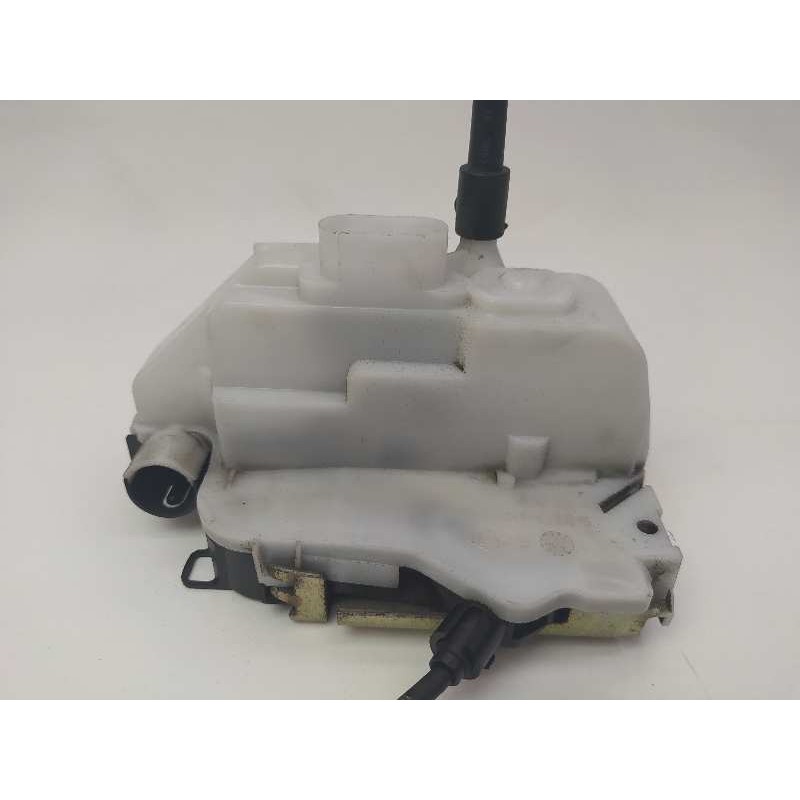 Recambio de cerradura puerta delantera derecha para citroën c3 1.4 hdi magic referencia OEM IAM 46983280  