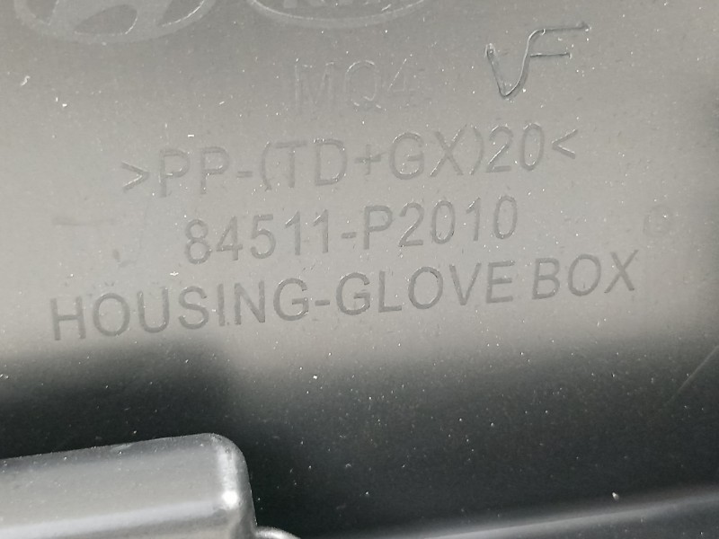 Recambio de guantera para kia sorento hev 2023 1.6 tci-gdi referencia OEM IAM 84511P2010 84510P2100WK 