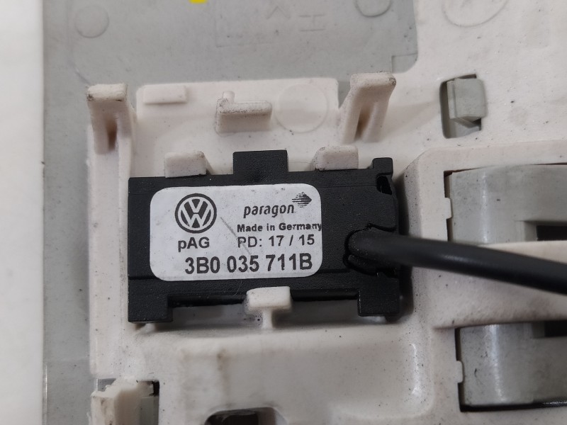 Recambio de luz interior para seat leon st (5f8) fr referencia OEM IAM 5F0947105R 1K0947133 