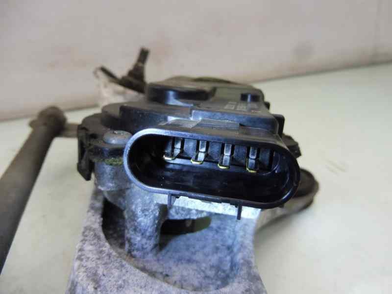 Recambio de motor limpia delantero para opel insignia berlina cosmo referencia OEM IAM 13227392  