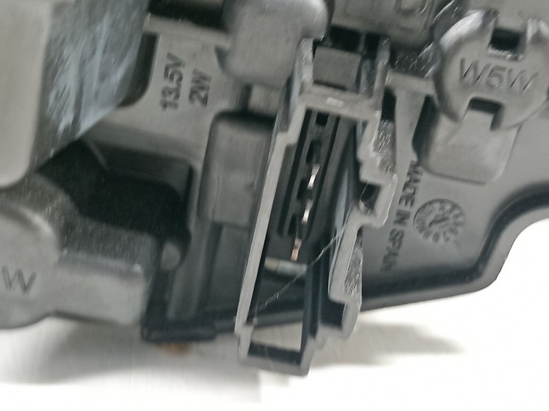 Recambio de piloto trasero derecho en porton para seat leon (5f1) style referencia OEM IAM 5F0945094B  