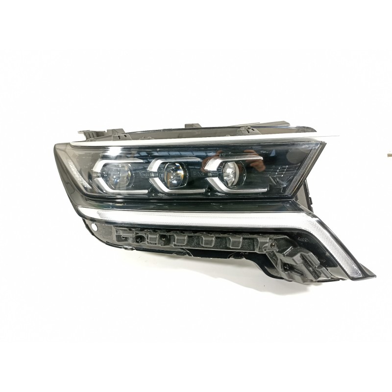 Recambio de faro derecho para kia sorento hev 2023 1.6 tci-gdi referencia OEM IAM 92102P2120  