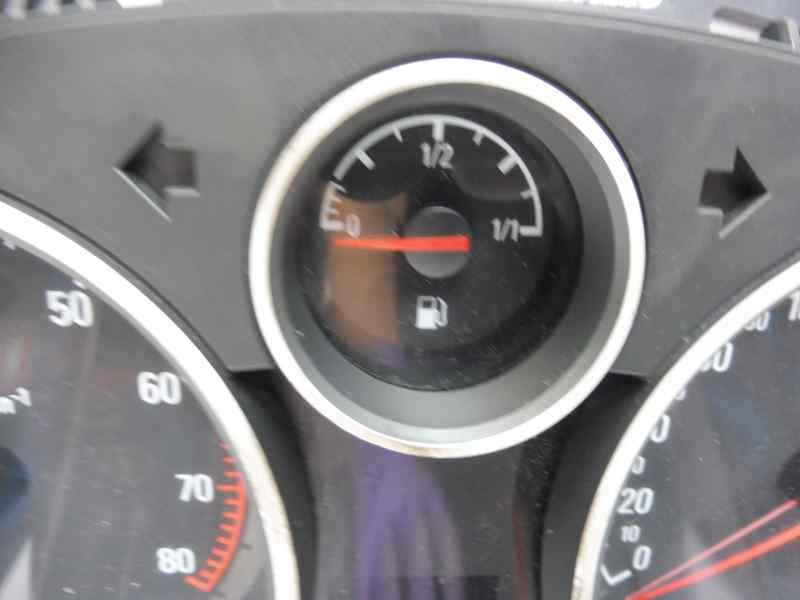 Recambio de cuadro instrumentos para opel astra h berlina essentia referencia OEM IAM 13216682 3024902E 