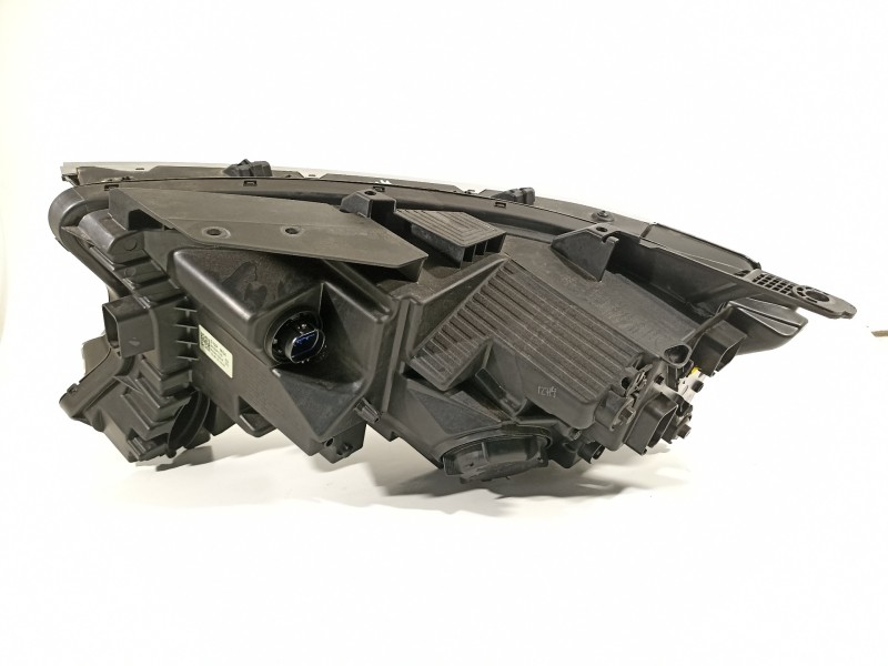 Recambio de faro derecho para kia sorento hev 2023 1.6 tci-gdi referencia OEM IAM 92102P2120  