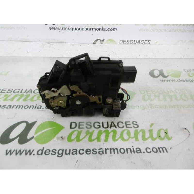 Recambio de cerradura puerta trasera izquierda para audi a6 avant (4b5) 2.5 tdi quattro referencia OEM IAM 4B0839015B  