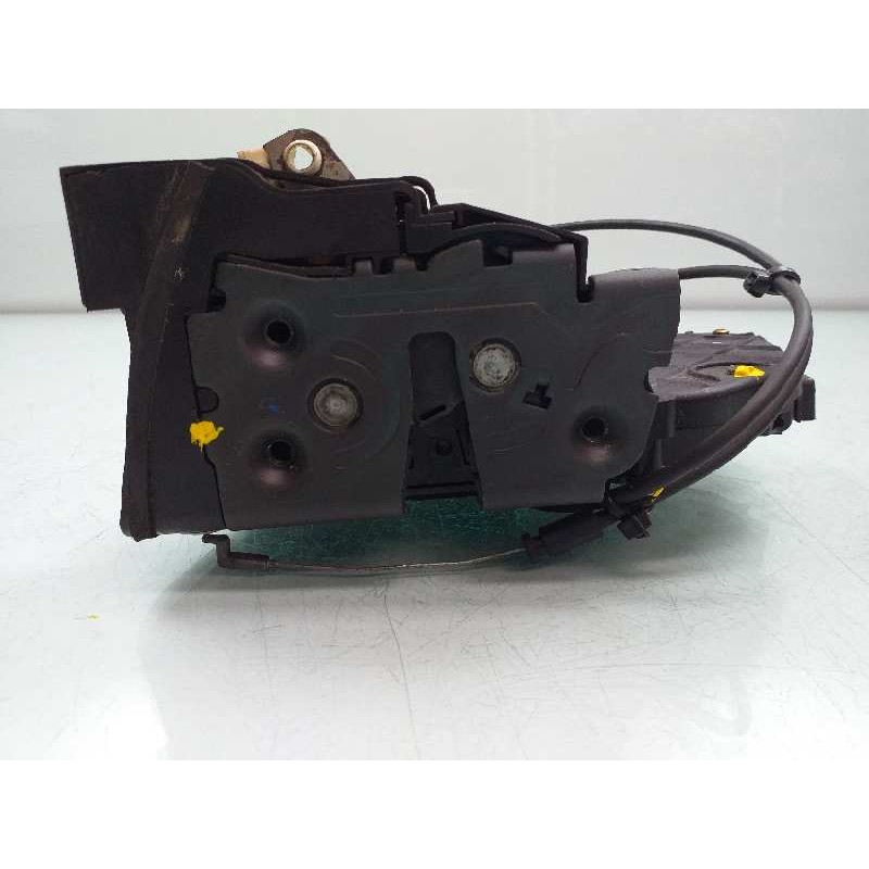 Recambio de cerradura puerta trasera derecha para mazda 3 berlina (bk) 2.0 sportive referencia OEM IAM 3N6AA26412C  