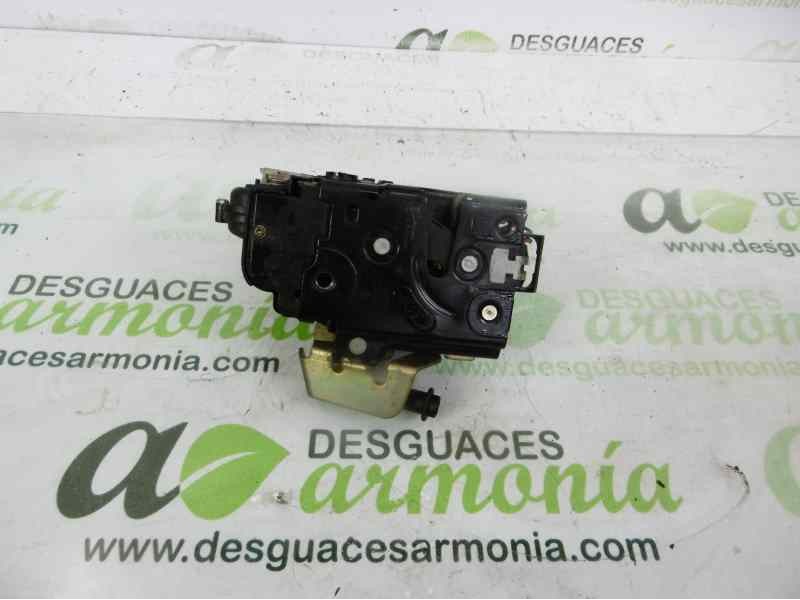 Recambio de cerradura puerta trasera izquierda para audi a6 avant (4b5) 2.5 tdi quattro referencia OEM IAM 4B0839015B  