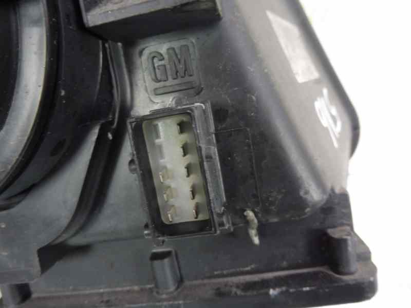 Recambio de faro izquierdo para opel meriva essentia referencia OEM IAM 93175364 89308555 