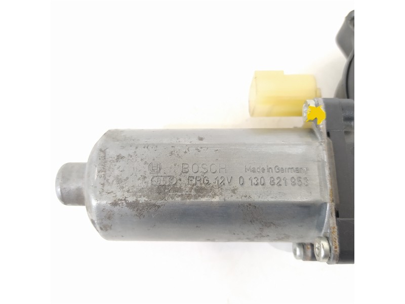 Recambio de motor elevalunas delantero derecho para bmw x5 (e53) 3.0d referencia OEM IAM 8381020 0130821953 