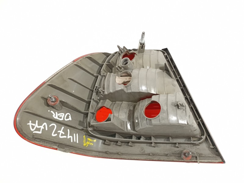 Recambio de piloto trasero derecho para bmw serie 3 berlina (e46) 320i referencia OEM IAM 63216946534  