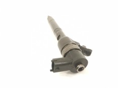 Recambio de inyector para hyundai i40 cab bluedrive referencia OEM IAM 338002A800 0445110411  2