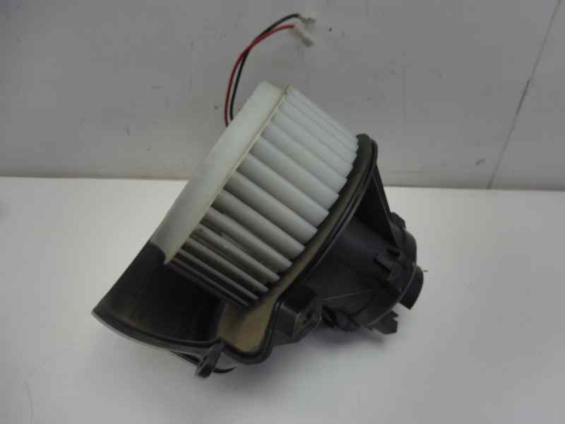 Recambio de ventilador calefaccion para opel astra h berlina essentia referencia OEM IAM 52407543  