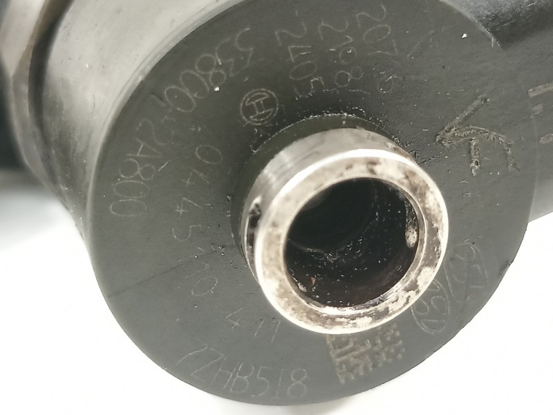 Recambio de inyector para hyundai i40 cab bluedrive referencia OEM IAM 338002A800 0445110411 