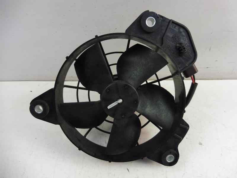 Recambio de electroventilador para smart fortwo coupe basis (66kw) (453.344) referencia OEM IAM 8240708  